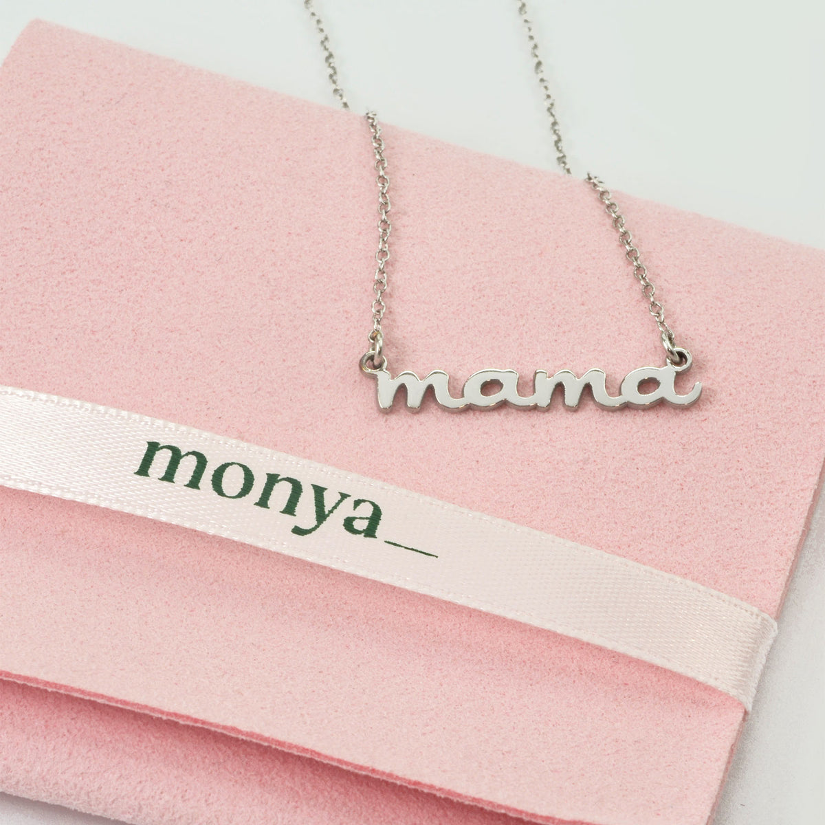 Mama Nameplate Necklace